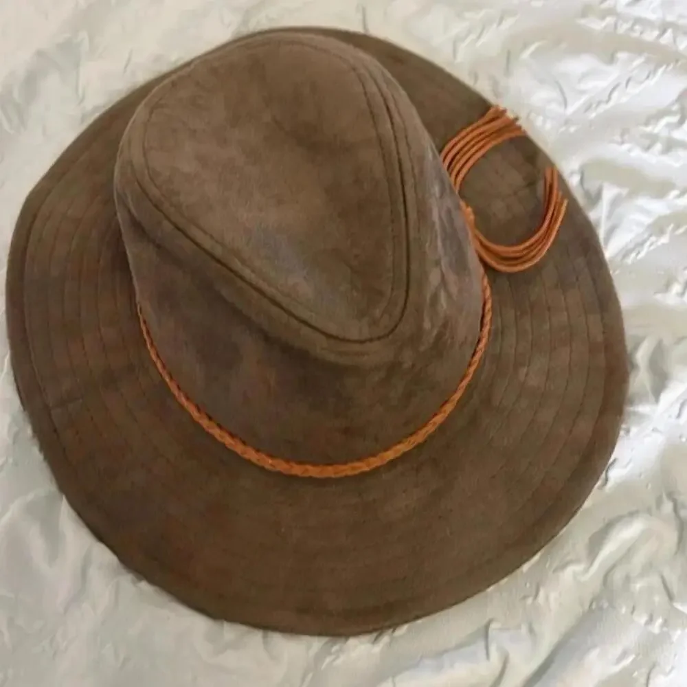 Guess western hat